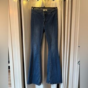 Rock & Roll Cowgirl Bargain Button Flare Jeans
